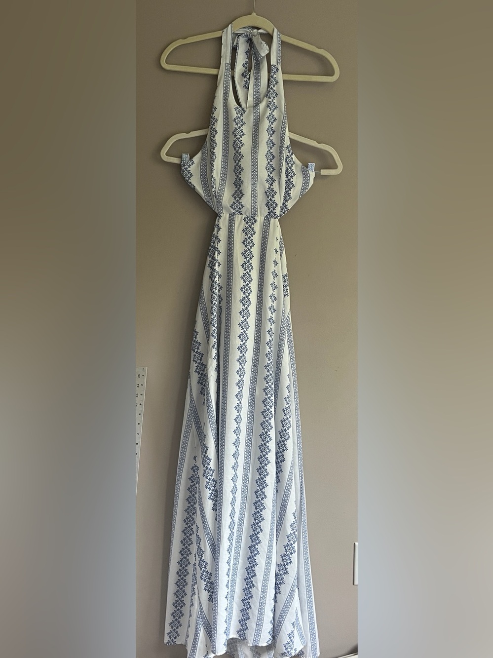 Hommage by Los Angeles bohemian blue/white printed halter maxi dress size small